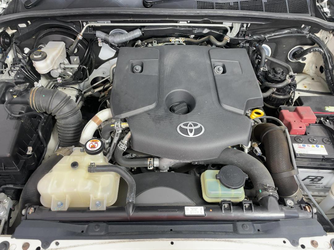 Photo '13' of Toyota Hilux