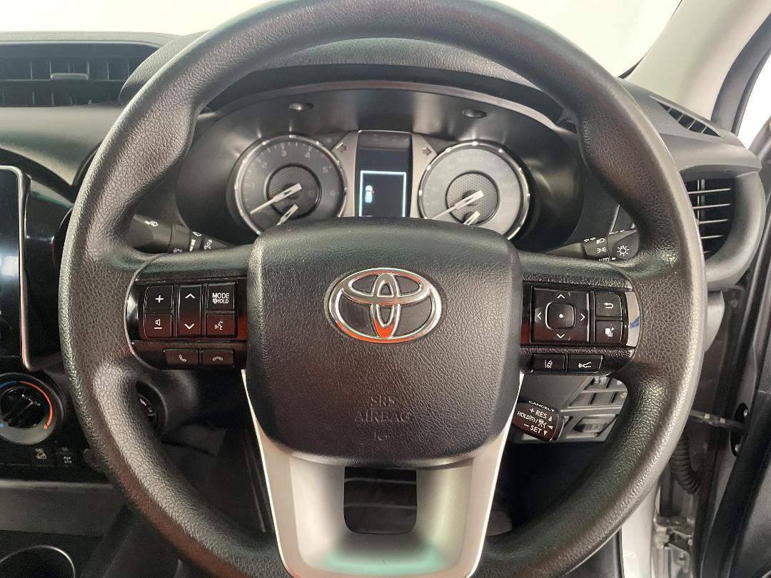 Photo '28' of Toyota Hilux Photo '28' of Toyota Hilux