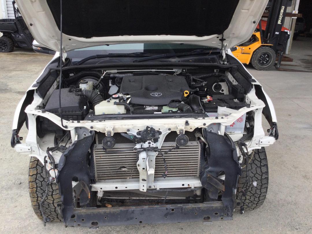 Photo '11' of Toyota Hilux SR5 TD DC Photo '11' of Toyota Hilux SR5 TD DC