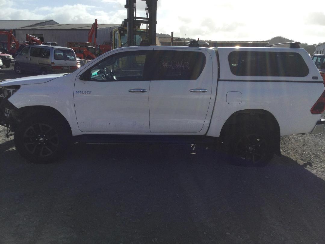 Photo '5' of Toyota Hilux SR5 TD DC Photo '5' of Toyota Hilux SR5 TD DC