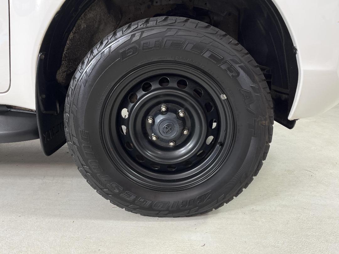 Photo '9' of Toyota Hilux