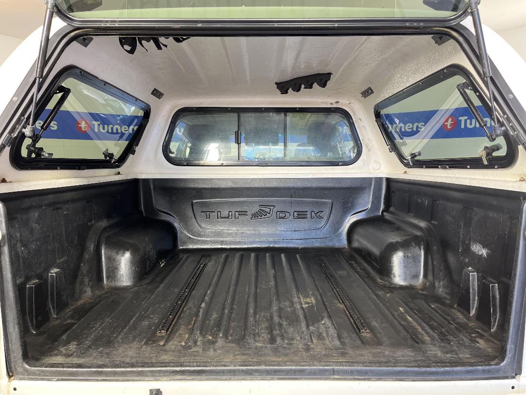 Photo '14' of Toyota Hilux