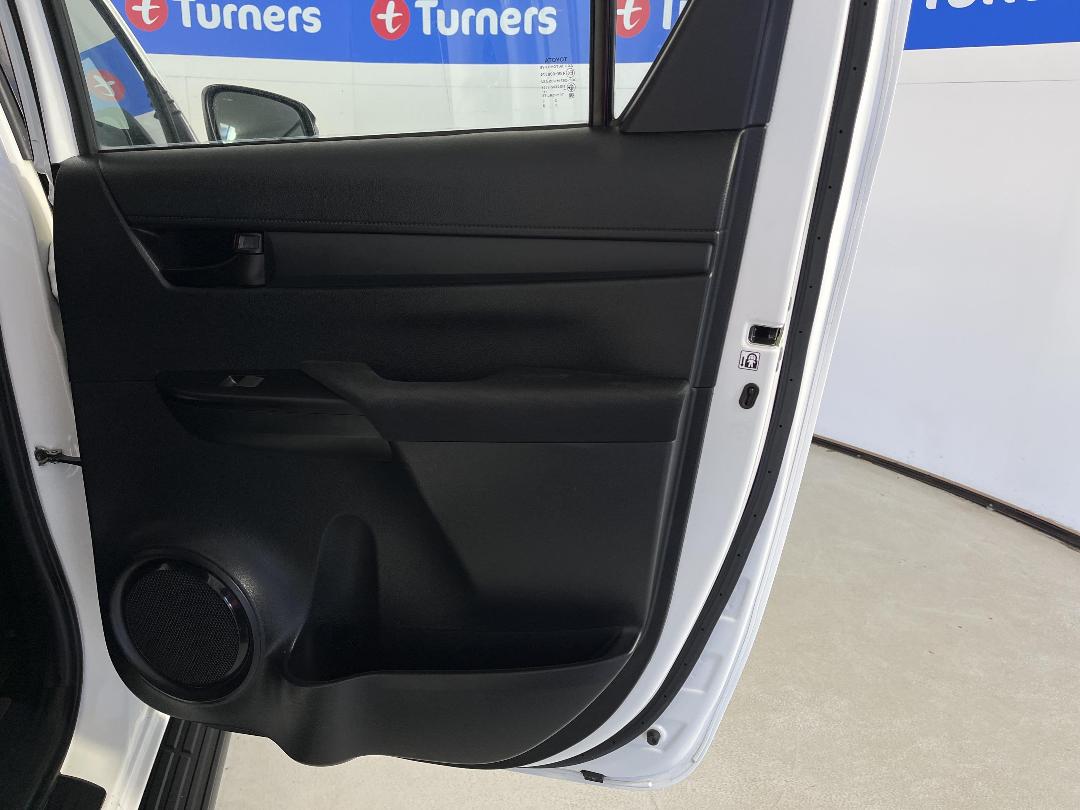 Photo '19' of Toyota Hilux