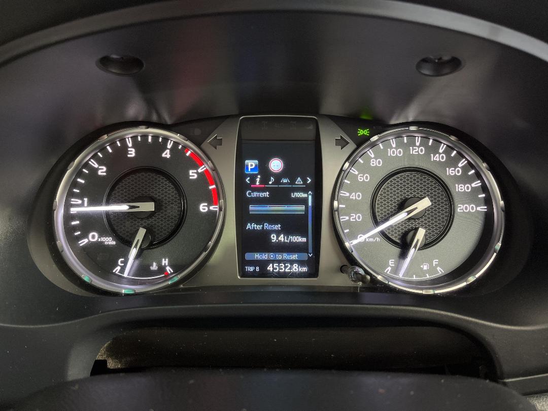 Photo '21' of Toyota Hilux