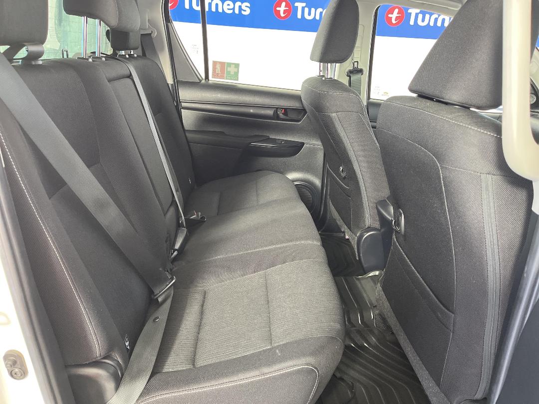 Photo '20' of Toyota Hilux