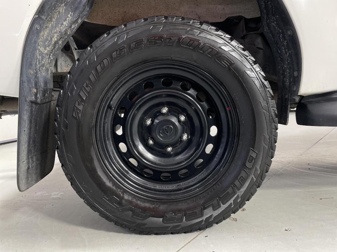 Photo '12' of Toyota Hilux Photo '12' of Toyota Hilux