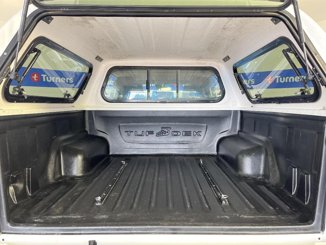 Photo '14' of Toyota Hilux Photo '14' of Toyota Hilux