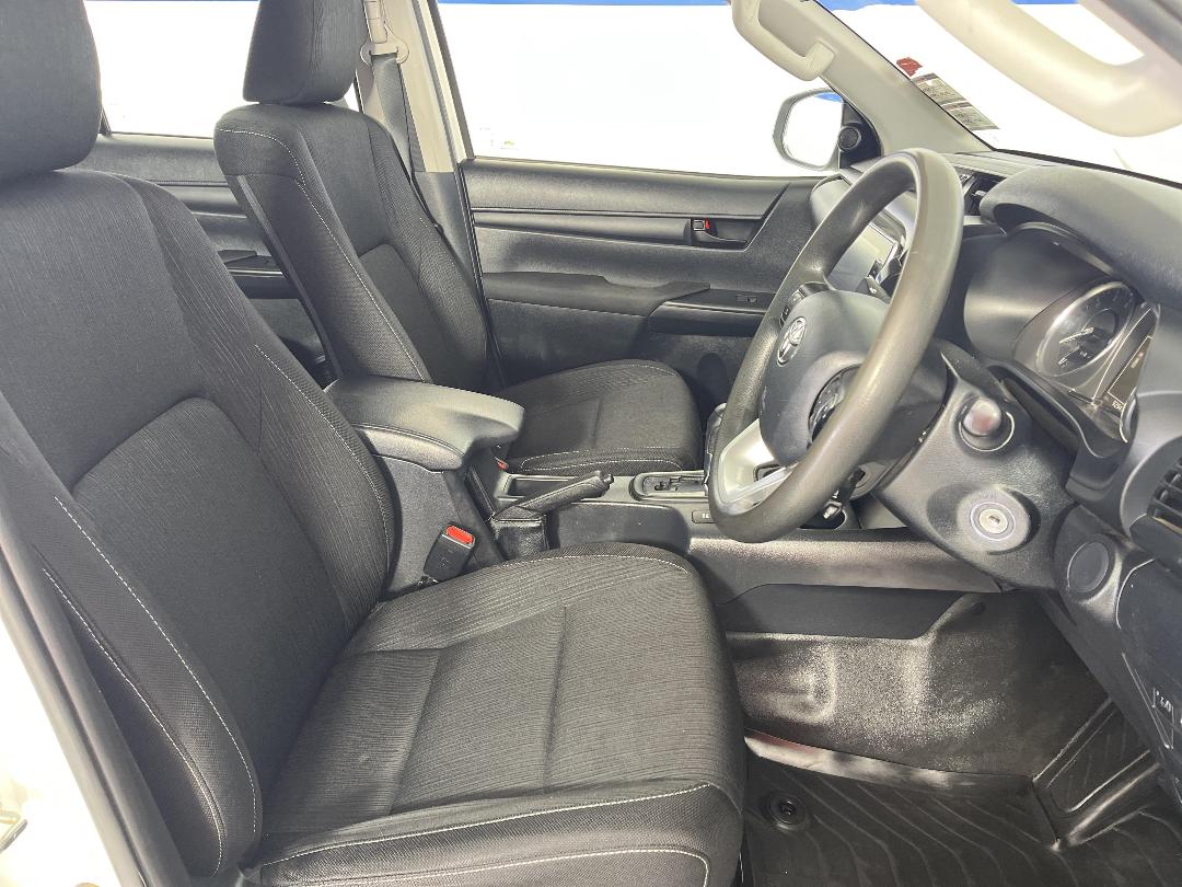 Photo '16' of Toyota Hilux Photo '16' of Toyota Hilux