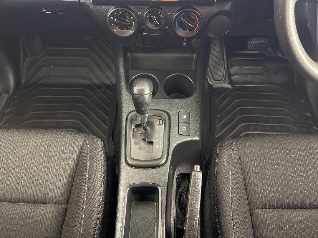 Photo '18' of Toyota Hilux Photo '18' of Toyota Hilux