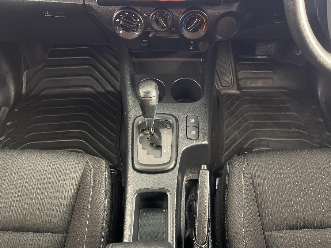 Photo '18' of Toyota Hilux Photo '18' of Toyota Hilux