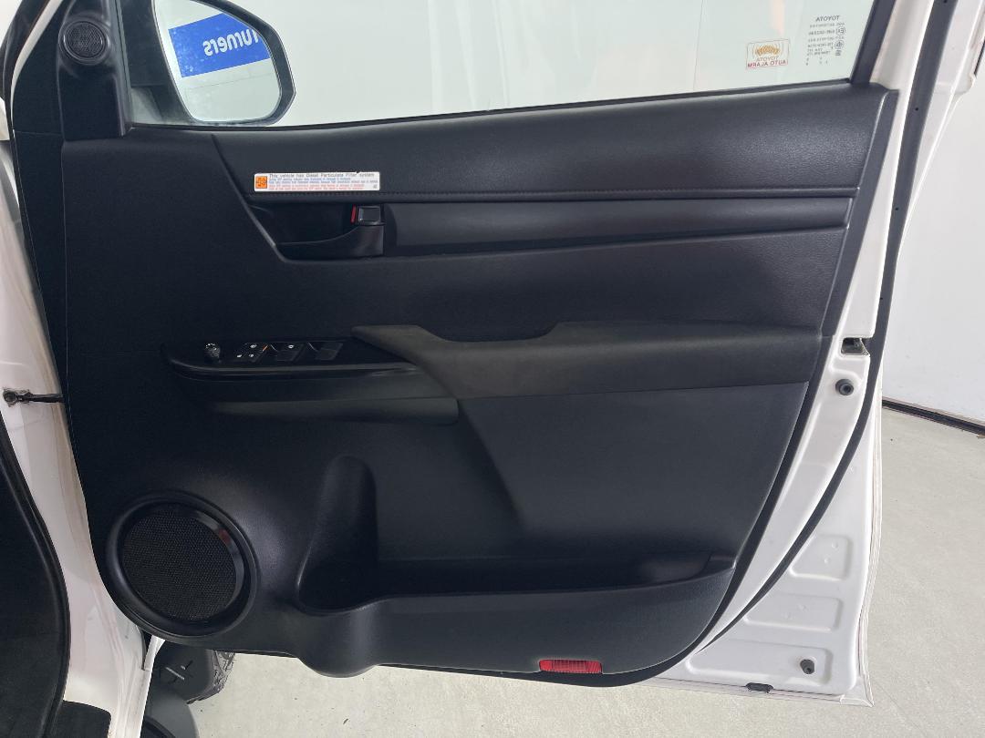 Photo '15' of Toyota Hilux