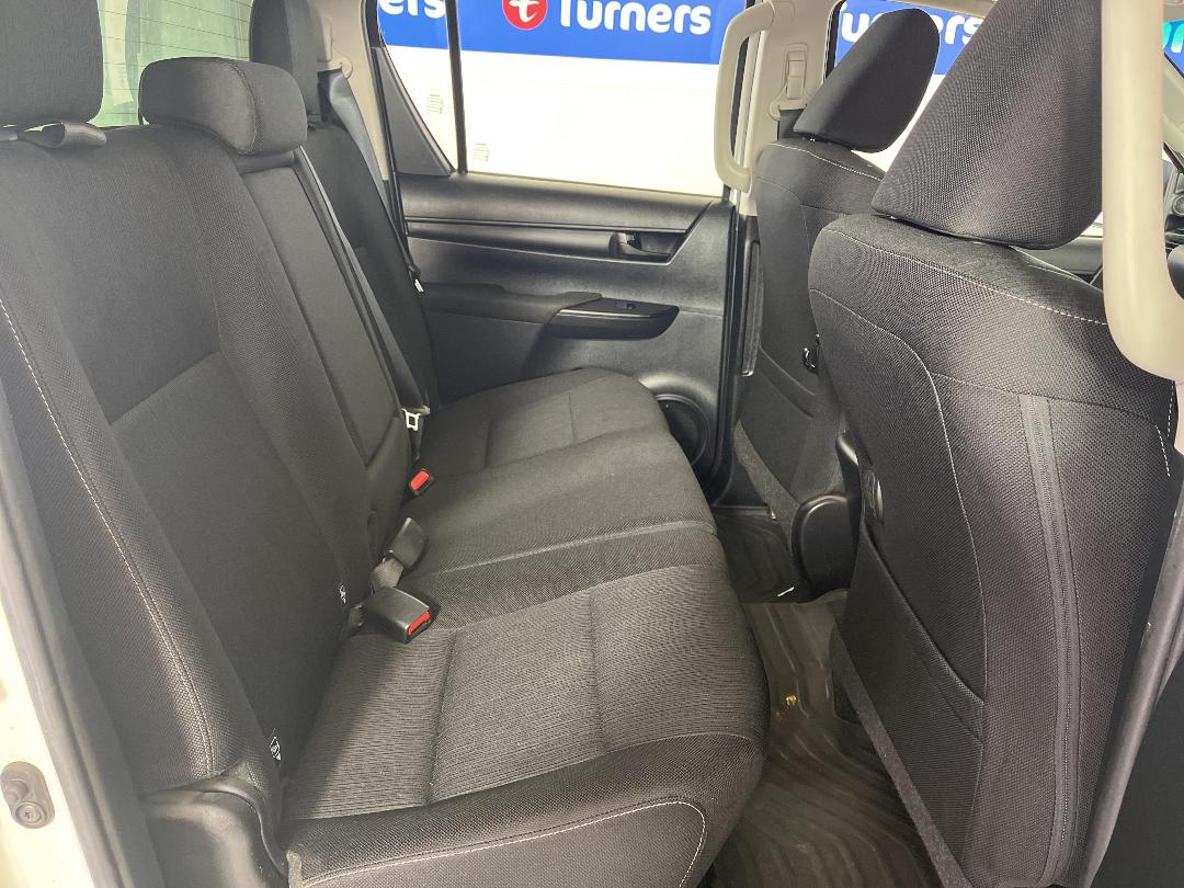 Photo '20' of Toyota Hilux