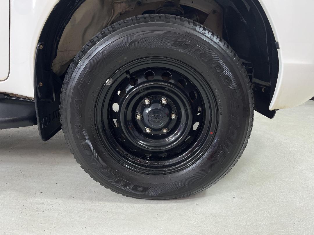 Photo '9' of Toyota Hilux