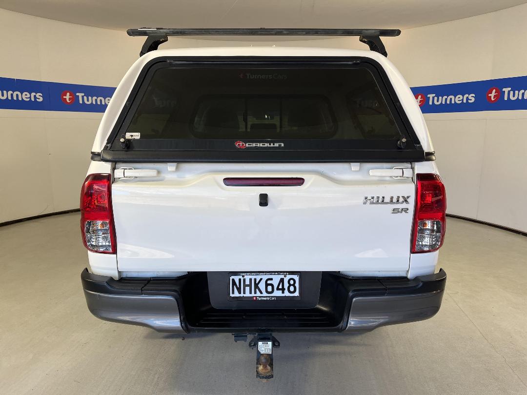 Photo '6' of Toyota Hilux