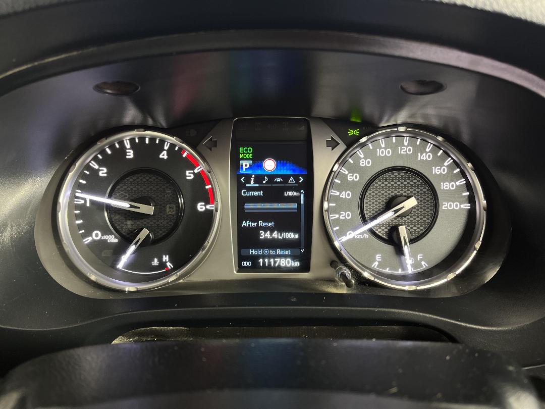 Photo '21' of Toyota Hilux