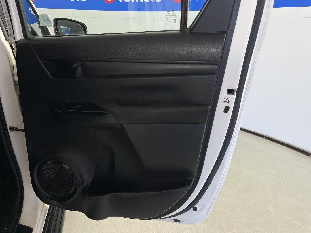 Photo '19' of Toyota Hilux