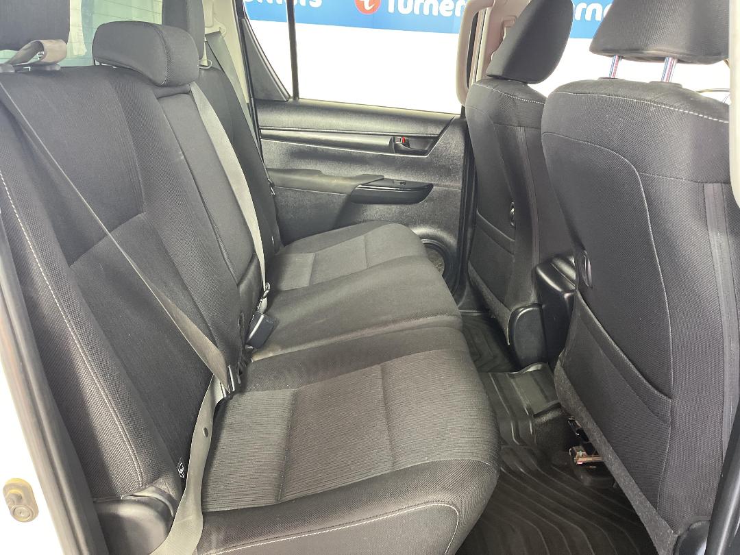 Photo '20' of Toyota Hilux