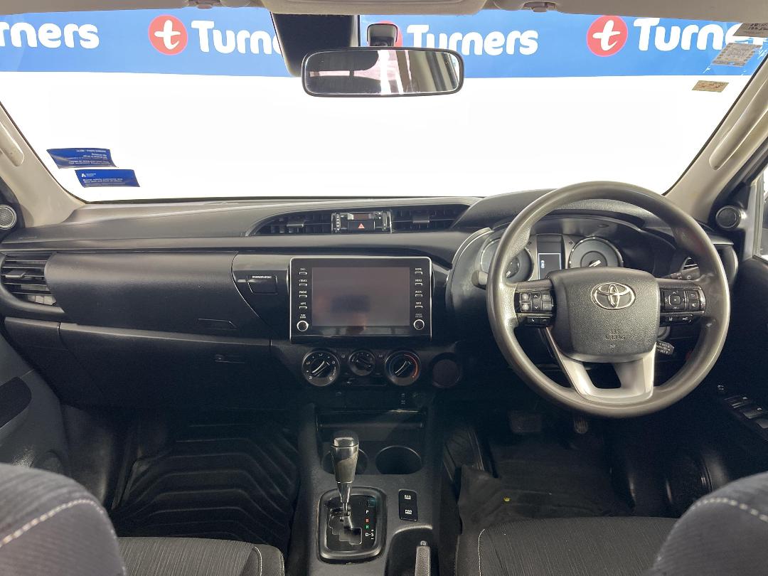 Photo '17' of Toyota Hilux