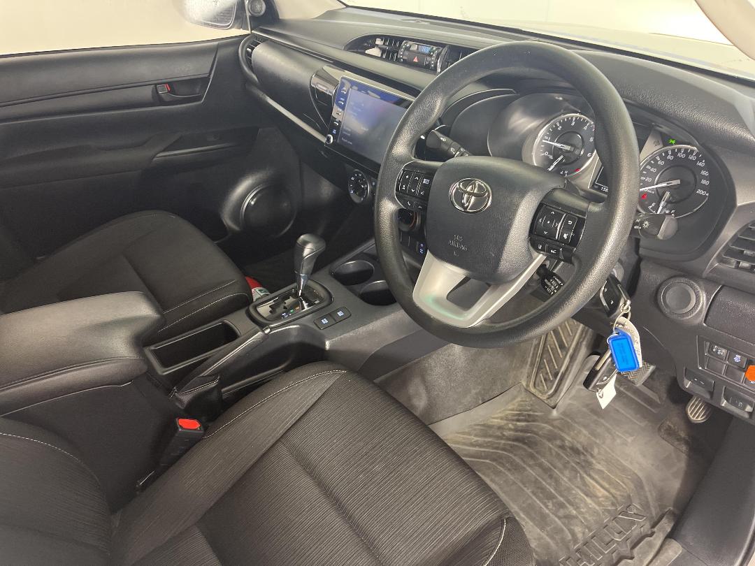 Photo '16' of Toyota Hilux Photo '16' of Toyota Hilux