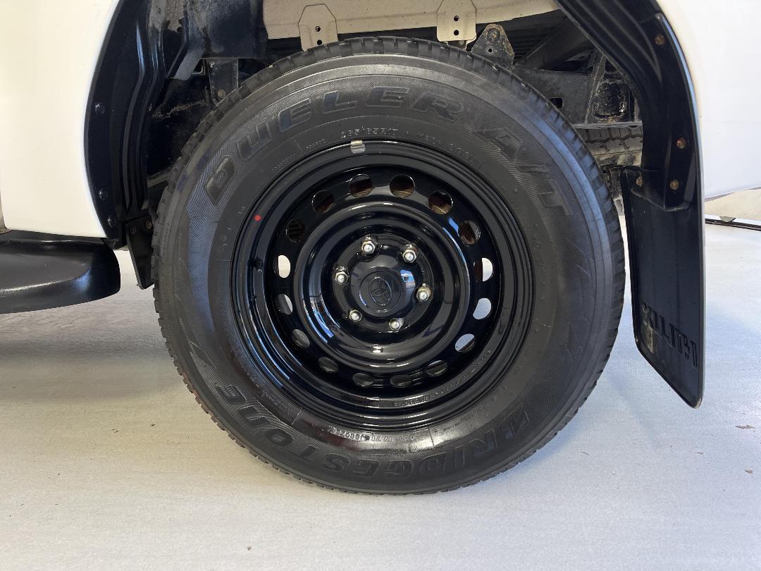 Photo '11' of Toyota Hilux