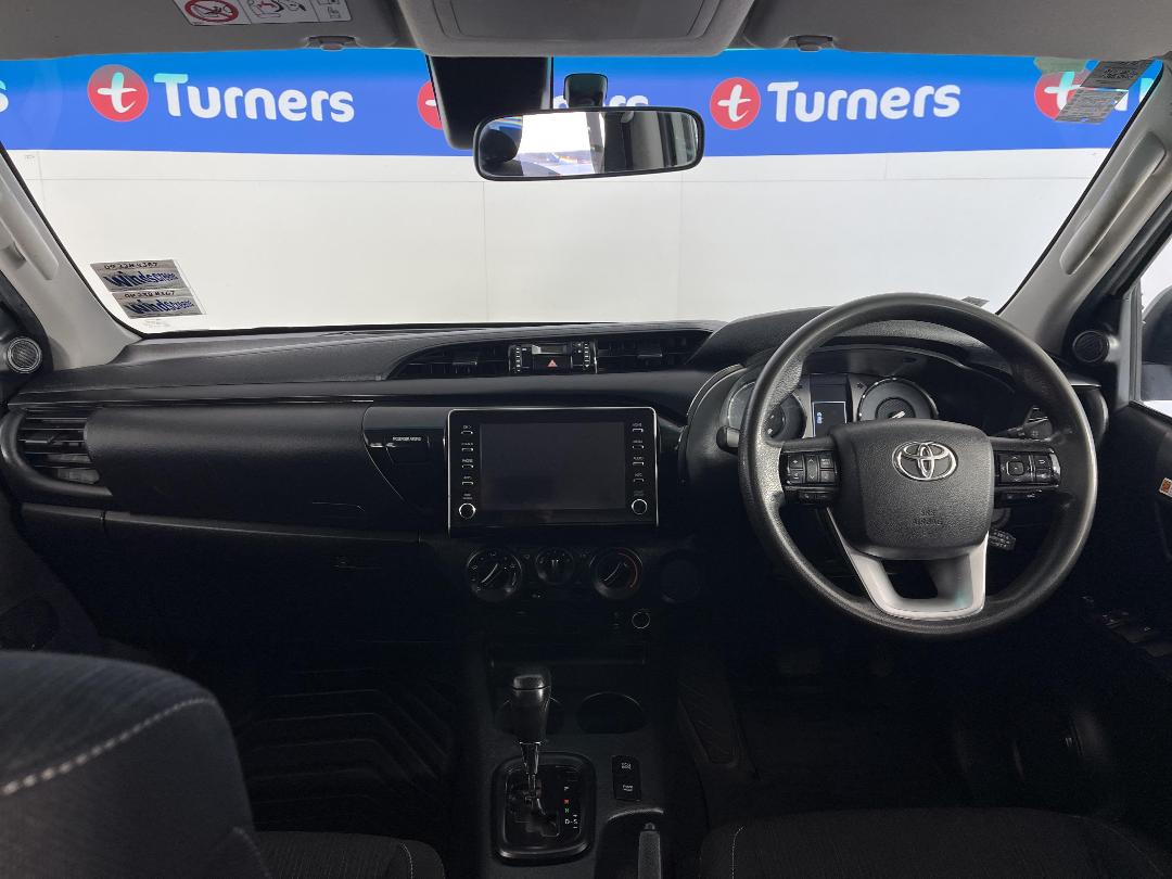 Photo '17' of Toyota Hilux