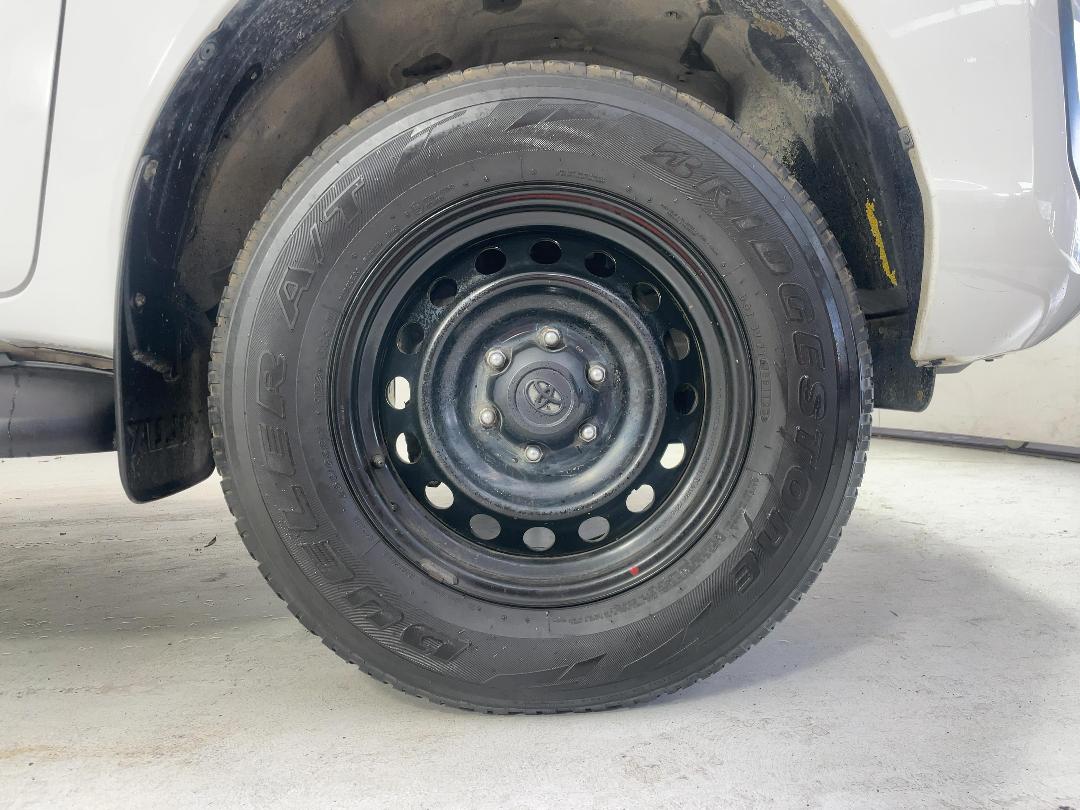 Photo '9' of Toyota Hilux