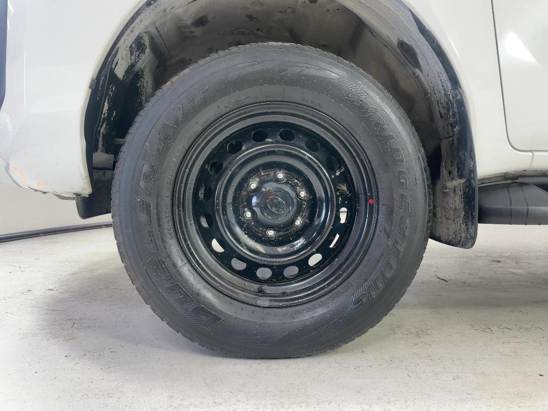 Photo '10' of Toyota Hilux