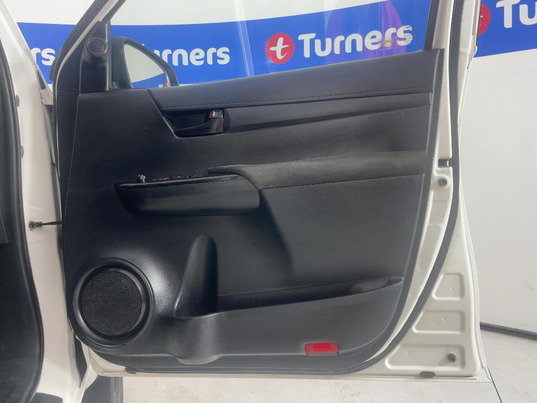 Photo '15' of Toyota Hilux