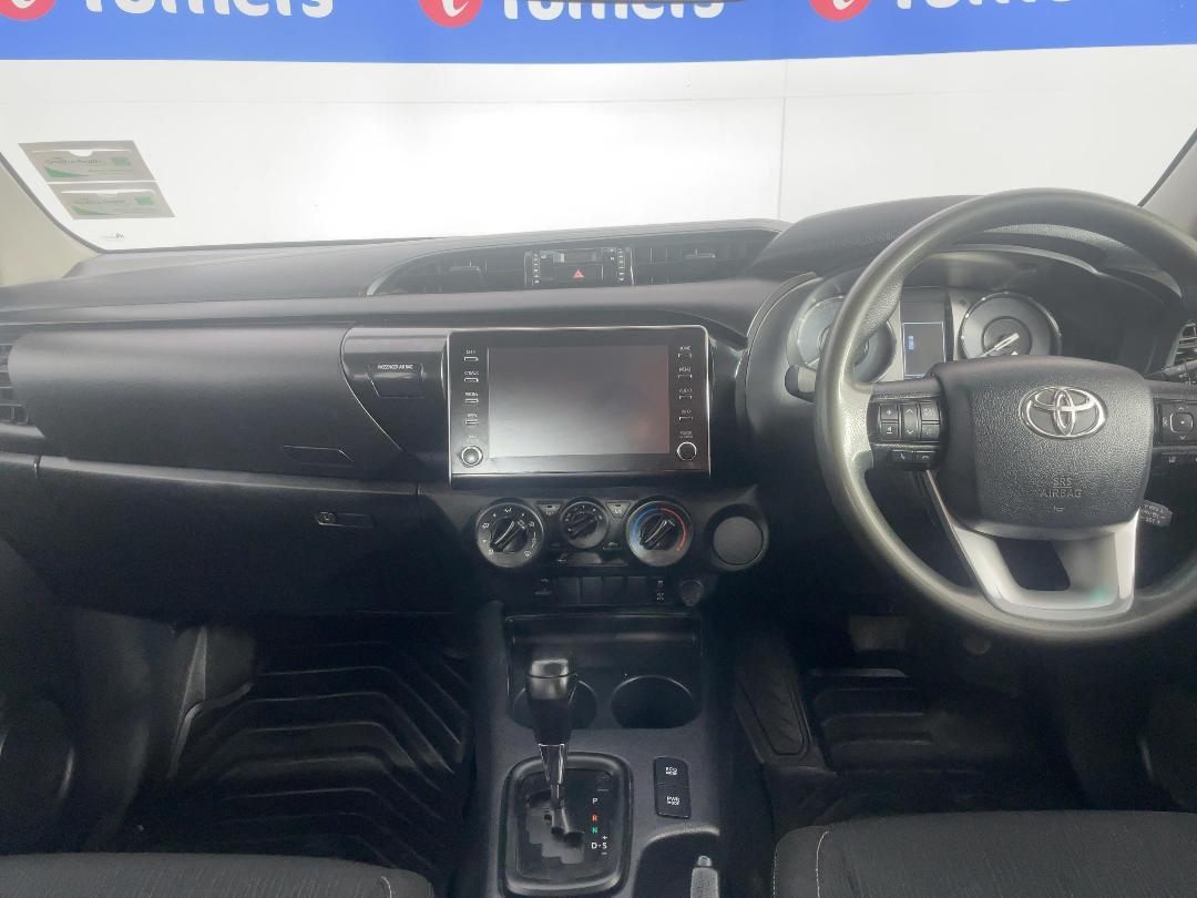 Photo '17' of Toyota Hilux