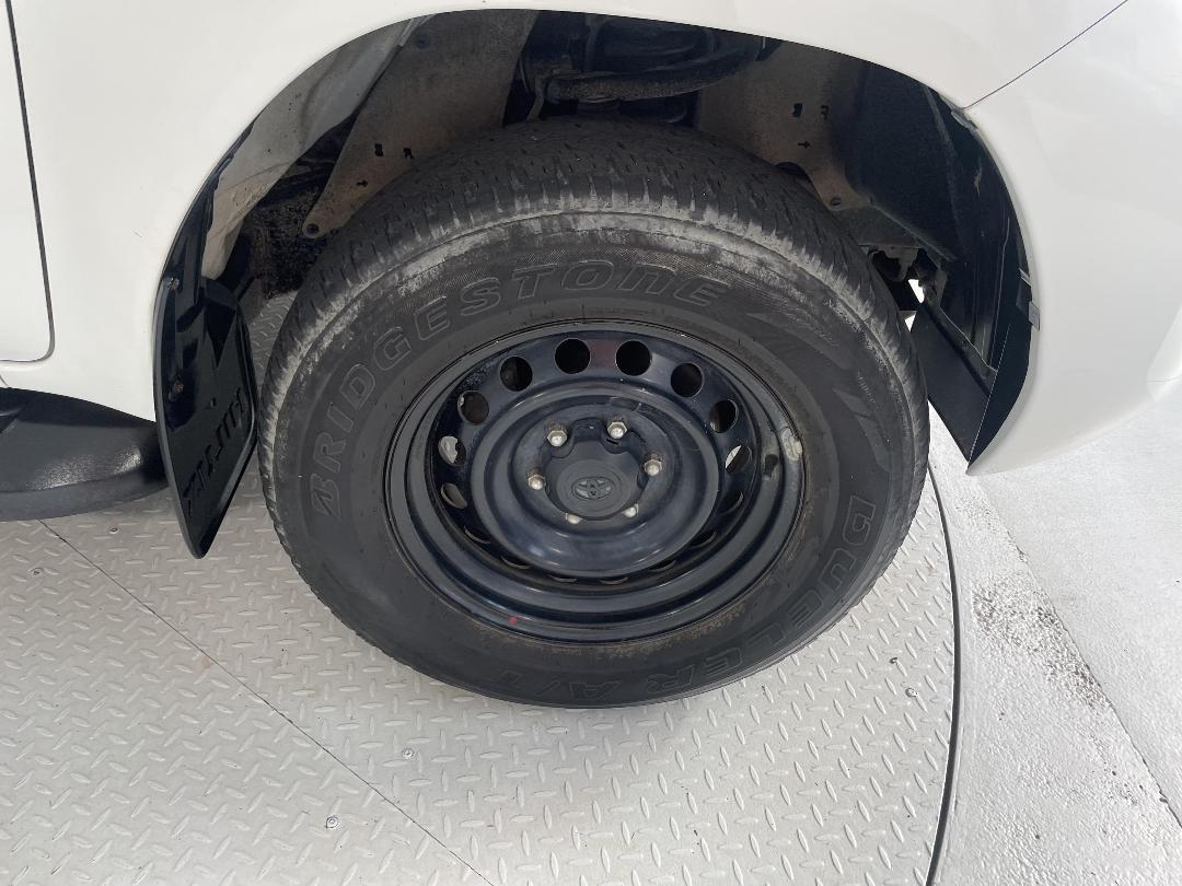 Photo '9' of Toyota Hilux