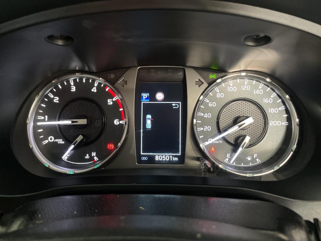 Photo '21' of Toyota Hilux