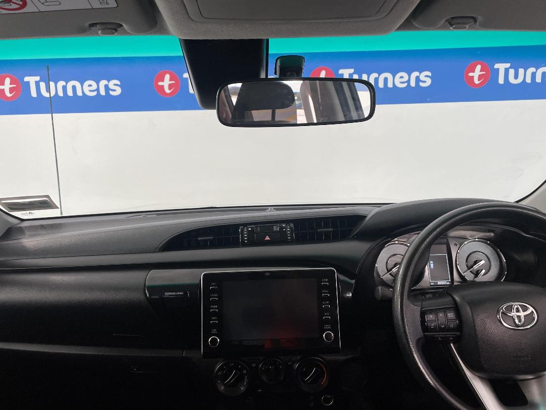 Photo '17' of Toyota Hilux