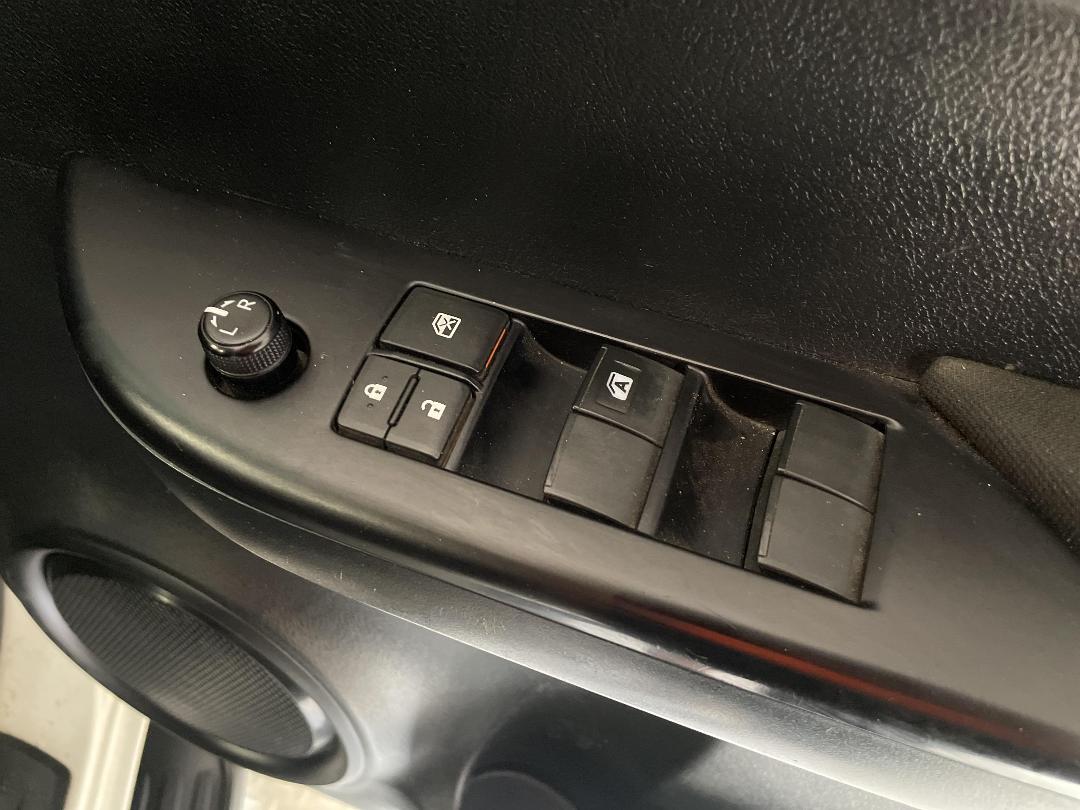 Photo '24' of Toyota Hilux