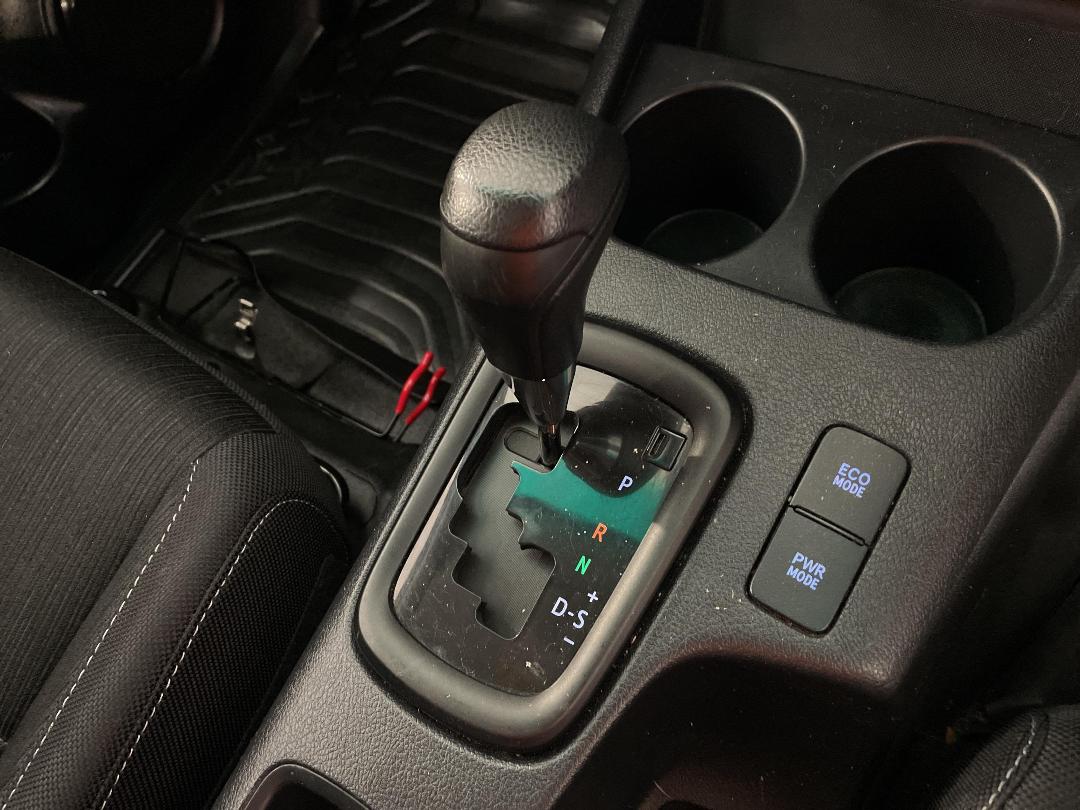 Photo '32' of Toyota Hilux