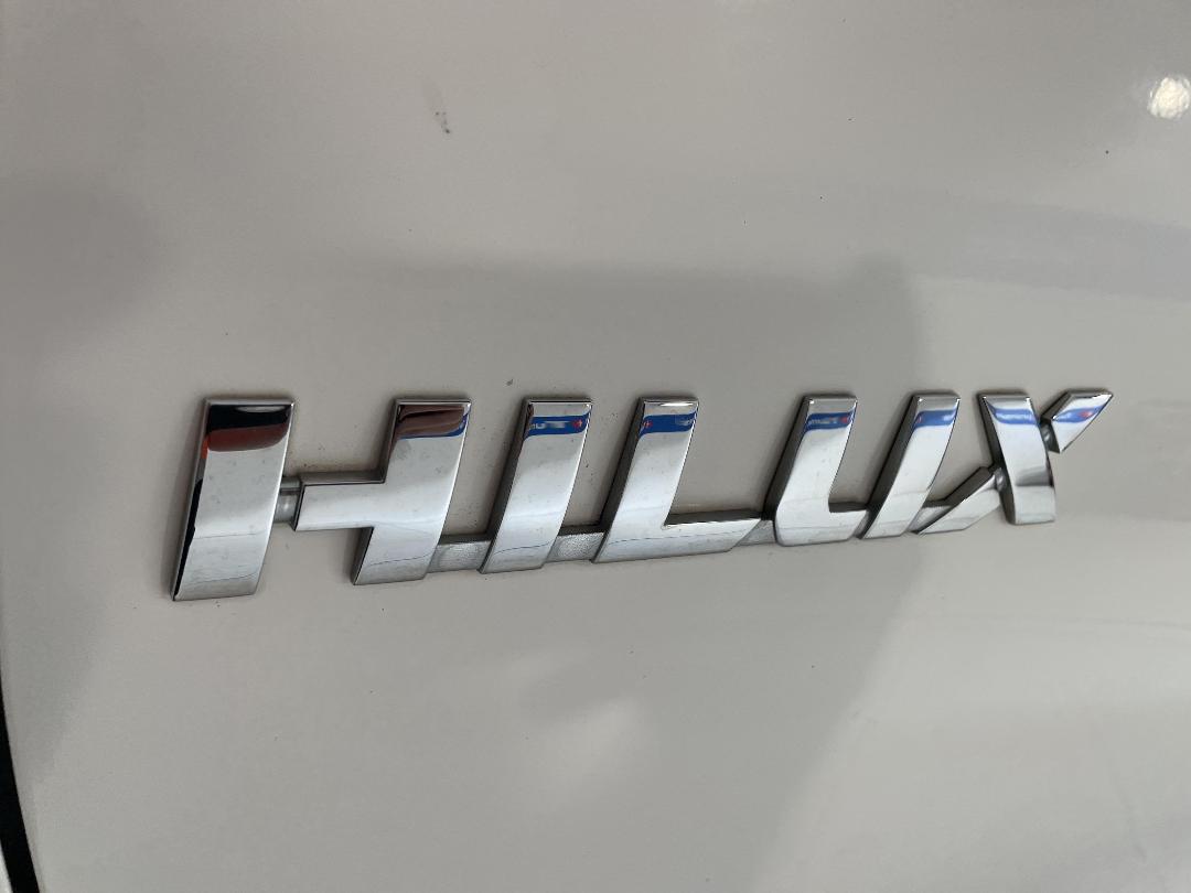 Photo '36' of Toyota Hilux