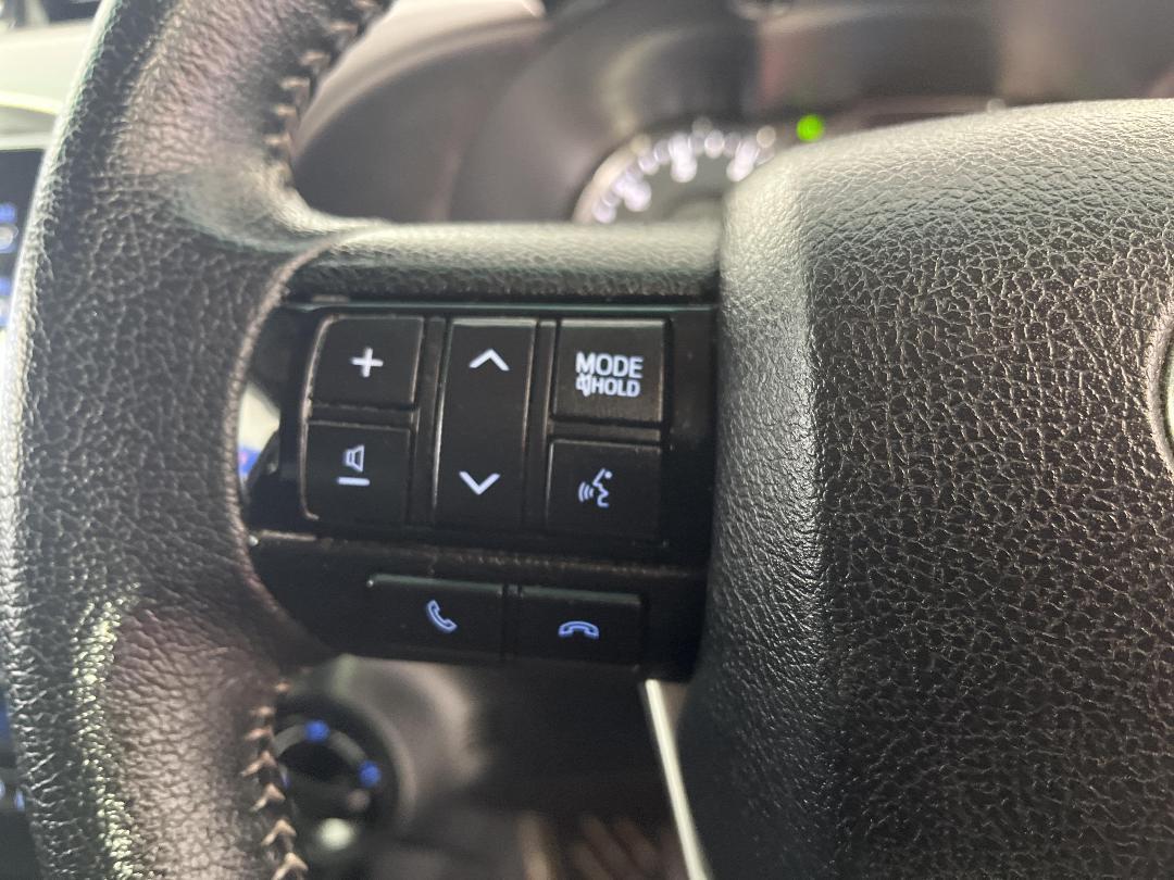 Photo '28' of Toyota Hilux