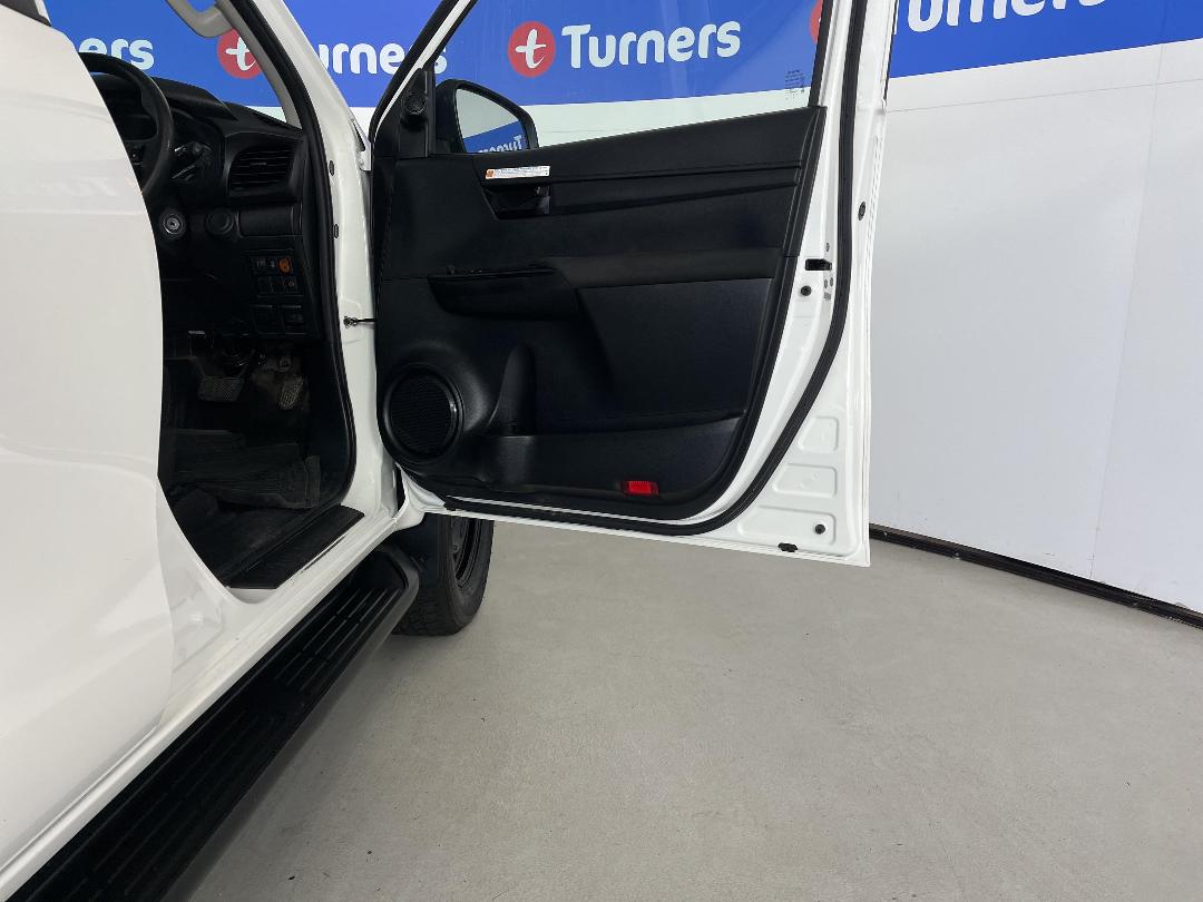 Photo '15' of Toyota Hilux Photo '15' of Toyota Hilux