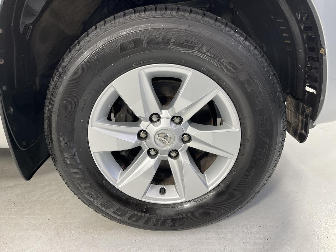 Photo '9' of Toyota Landcruiser Prado