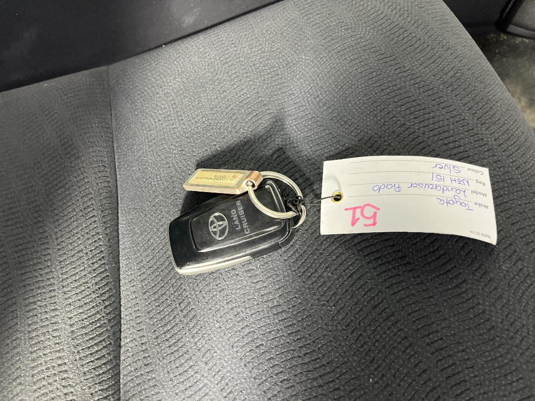 Photo '22' of Toyota Landcruiser Prado