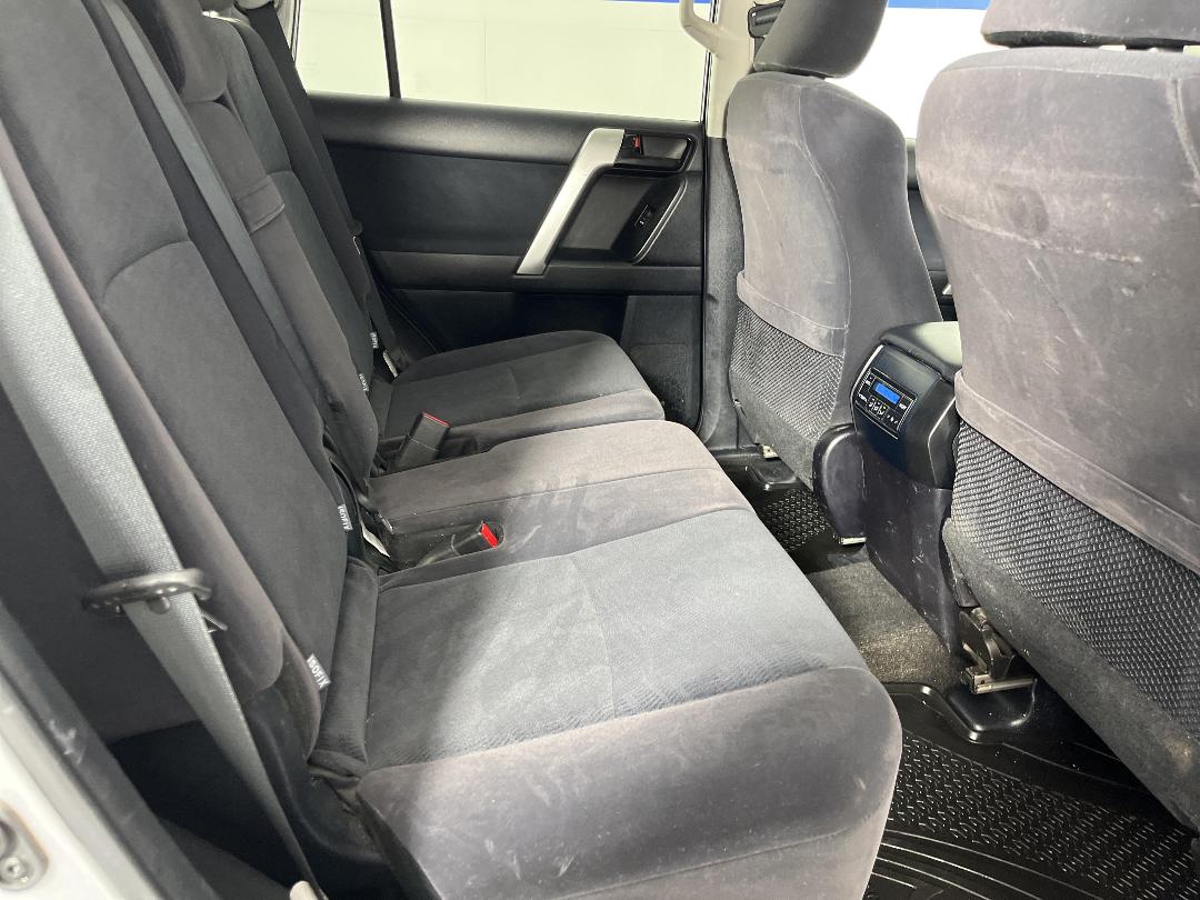 Photo '20' of Toyota Landcruiser Prado