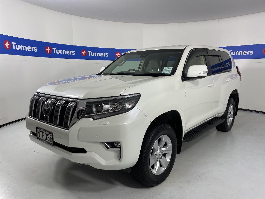 Photo '4' of Toyota Landcruiser Prado Photo '4' of Toyota Landcruiser Prado