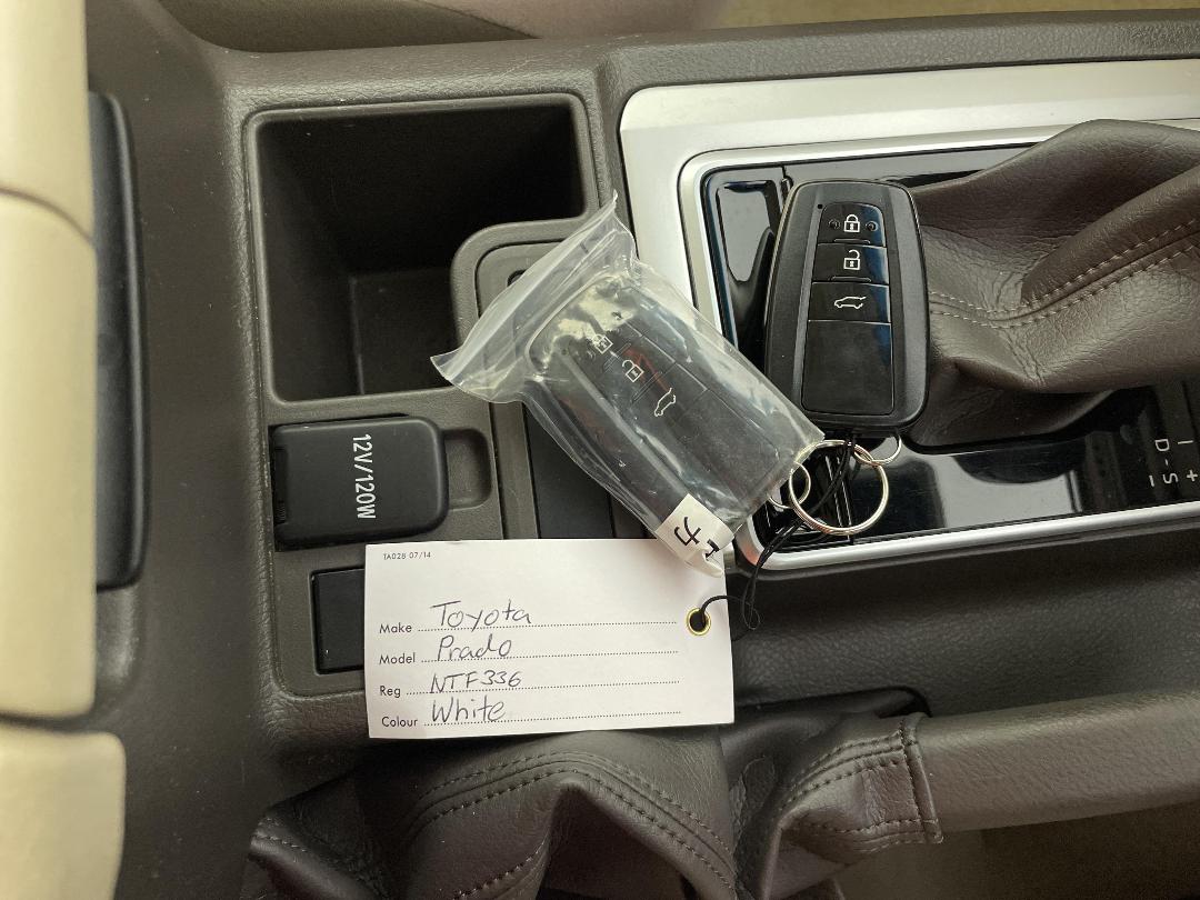 Photo '22' of Toyota Landcruiser Prado Photo '22' of Toyota Landcruiser Prado