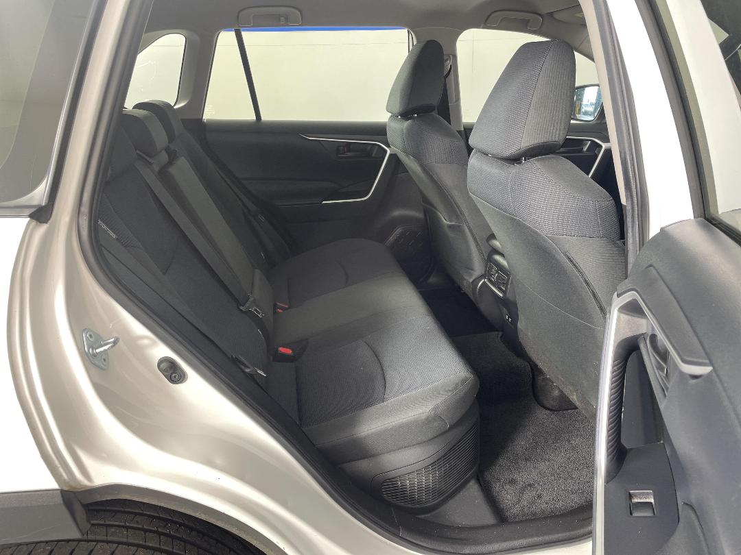 Photo '20' of Toyota Rav4