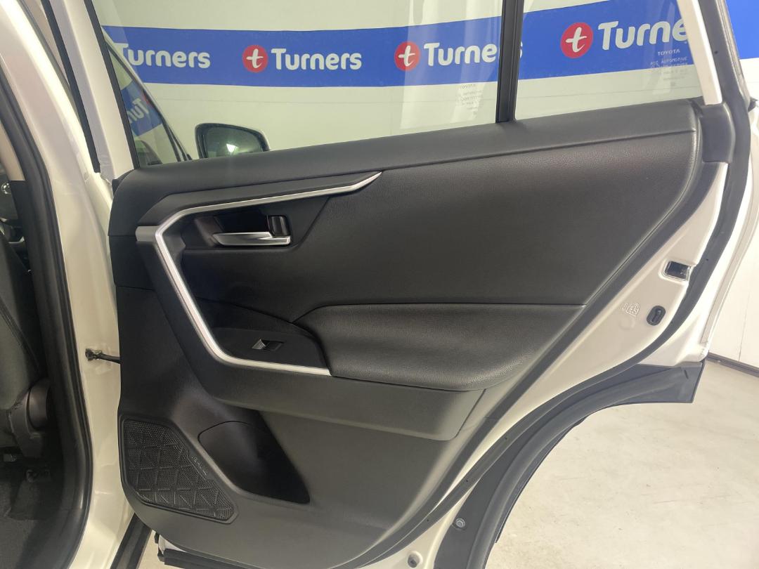 Photo '19' of Toyota Rav4 Photo '19' of Toyota Rav4