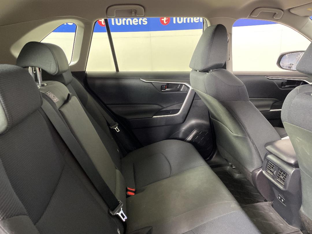 Photo '20' of Toyota Rav4