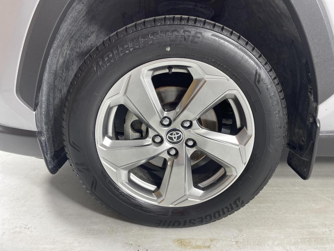 Photo '10' of Toyota Rav4