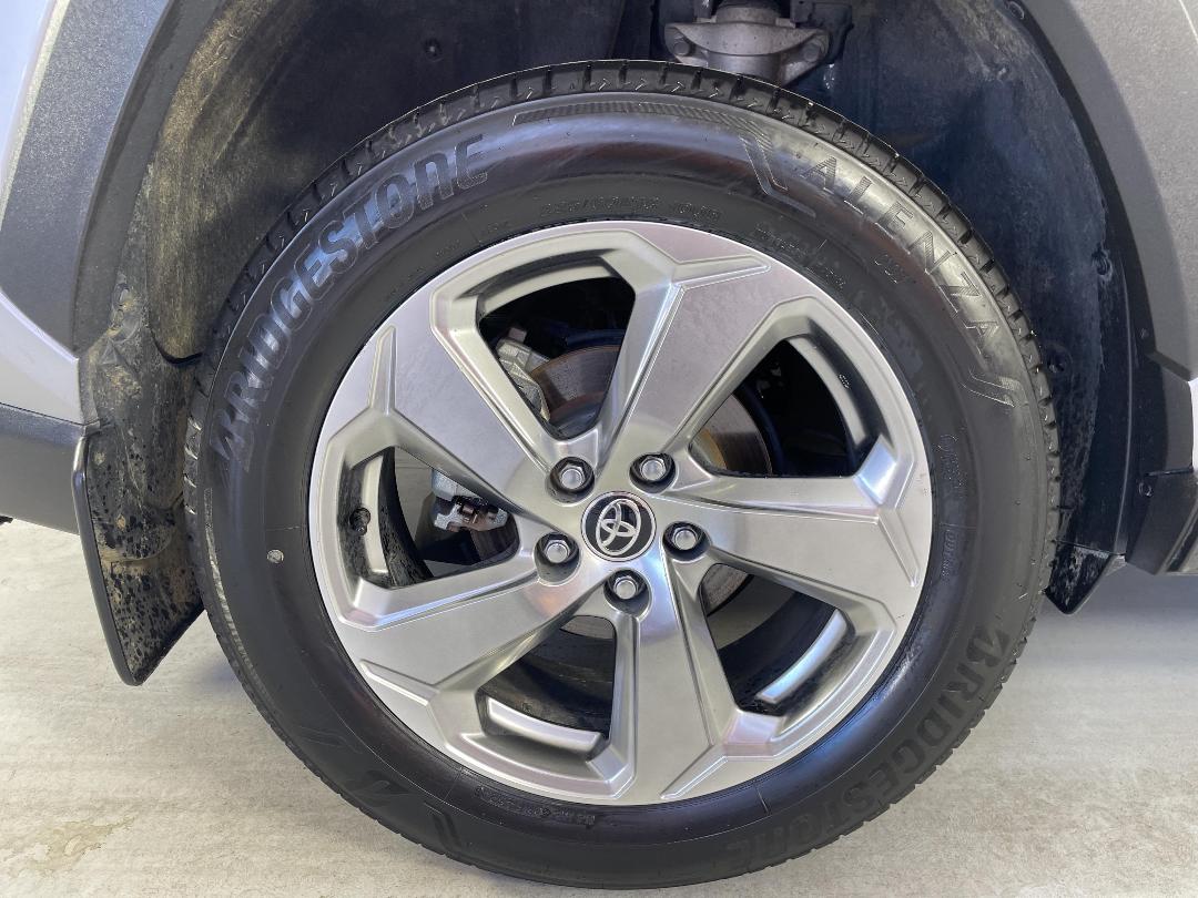 Photo '12' of Toyota Rav4