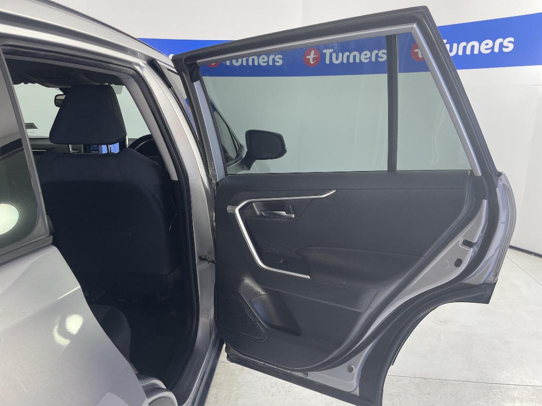 Photo '19' of Toyota Rav4