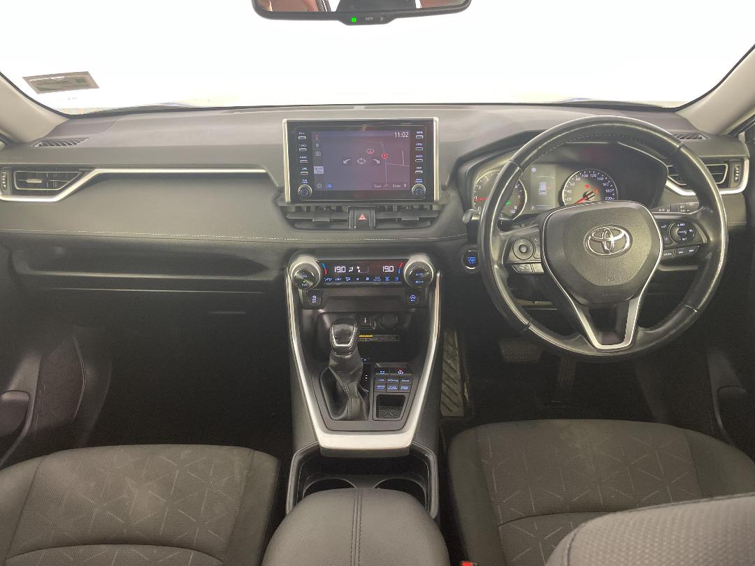 Photo '17' of Toyota Rav4