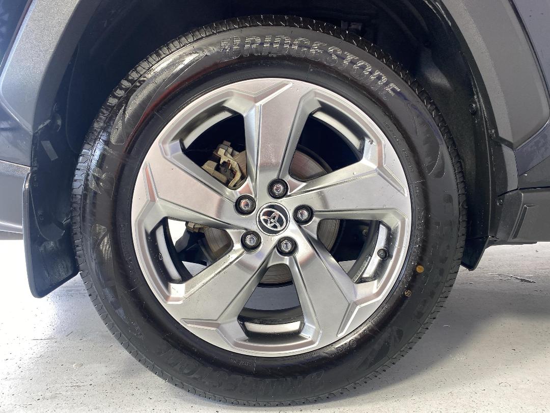 Photo '12' of Toyota Rav4